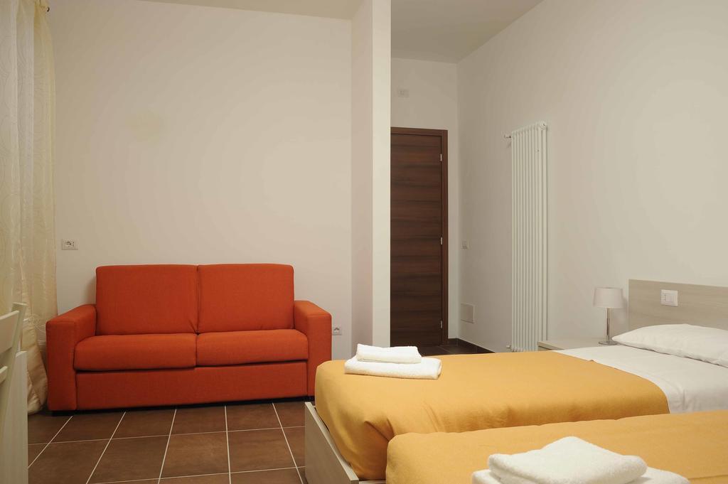 Agriturismo La Bioca กัสติยิโอเน ฟัลเลตโต ภายนอก รูปภาพ