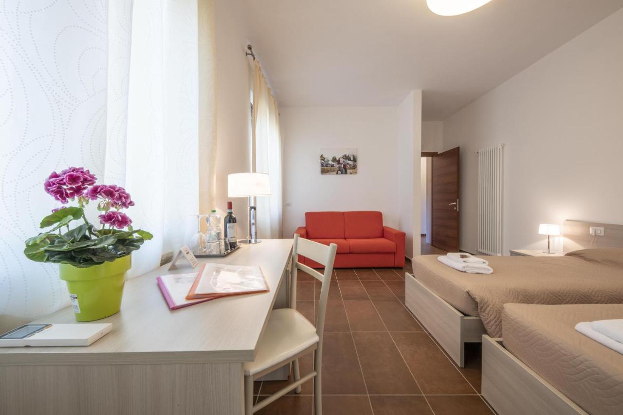 Agriturismo La Bioca กัสติยิโอเน ฟัลเลตโต ภายนอก รูปภาพ