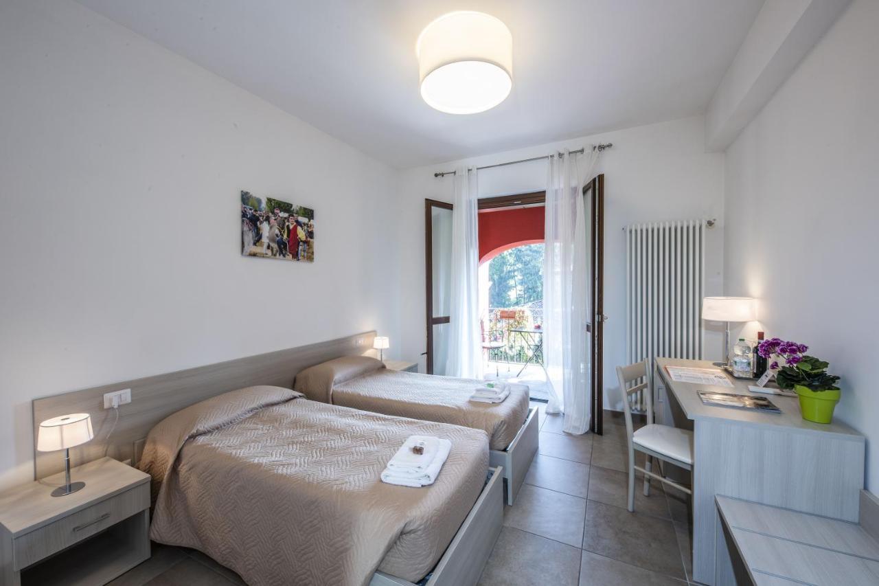 Agriturismo La Bioca กัสติยิโอเน ฟัลเลตโต ภายนอก รูปภาพ